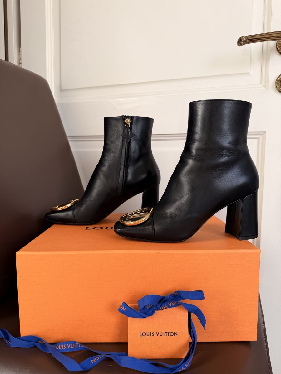 Louis Vuitton Scarpe da donna: Louis Vuitton Leather Ankle Boots – Usato da Corsier-sur-Vevey venduto da Kristina.Nova 5