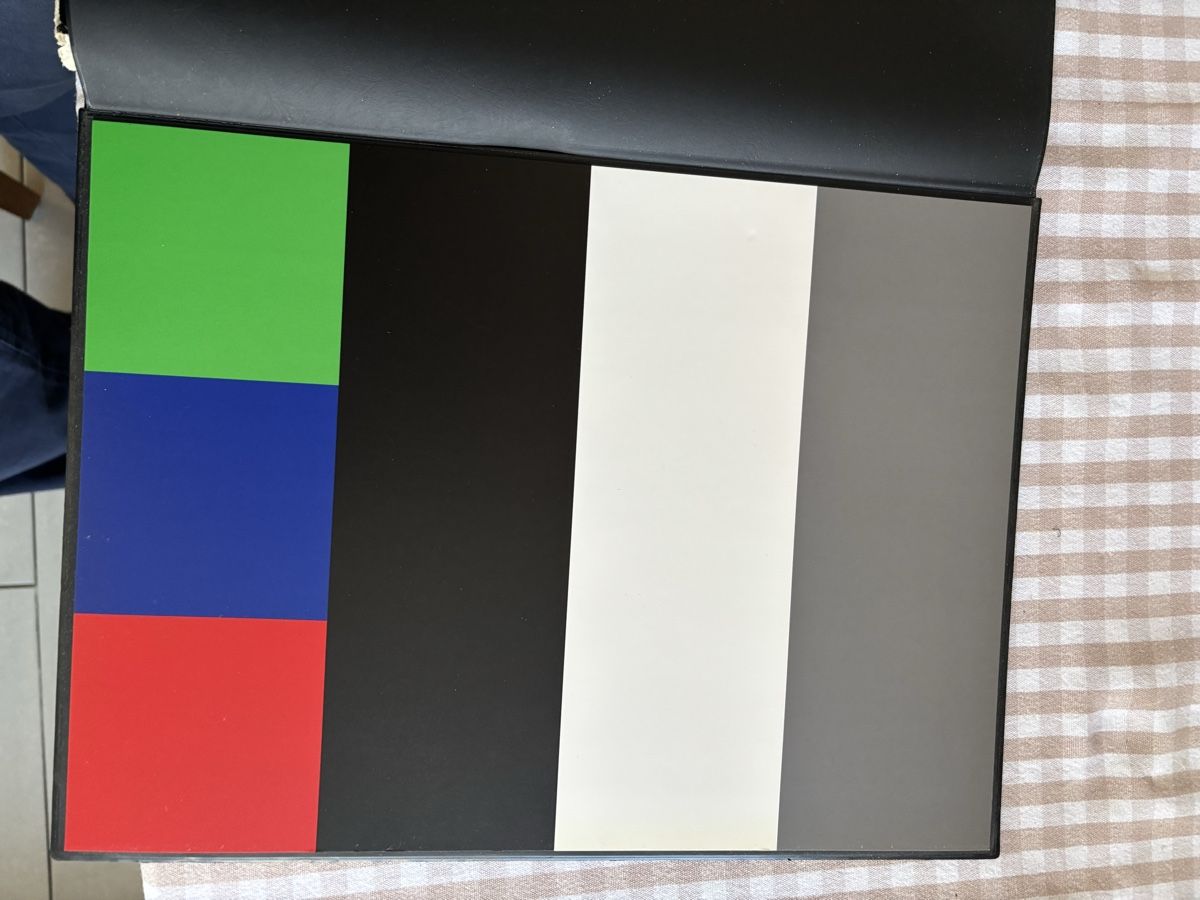 Sony Monitor: RGB Sony PVM-9042QM Trinitron Farb-Videomonitor – Usato da Studen BE venduto da Lioudmila 7