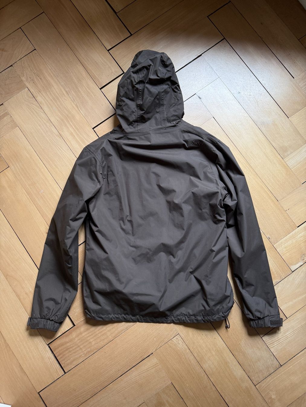 Vestes: OX - Regenjacke dunkelbraun M – D'occasion à Zürich par Diazaio 2