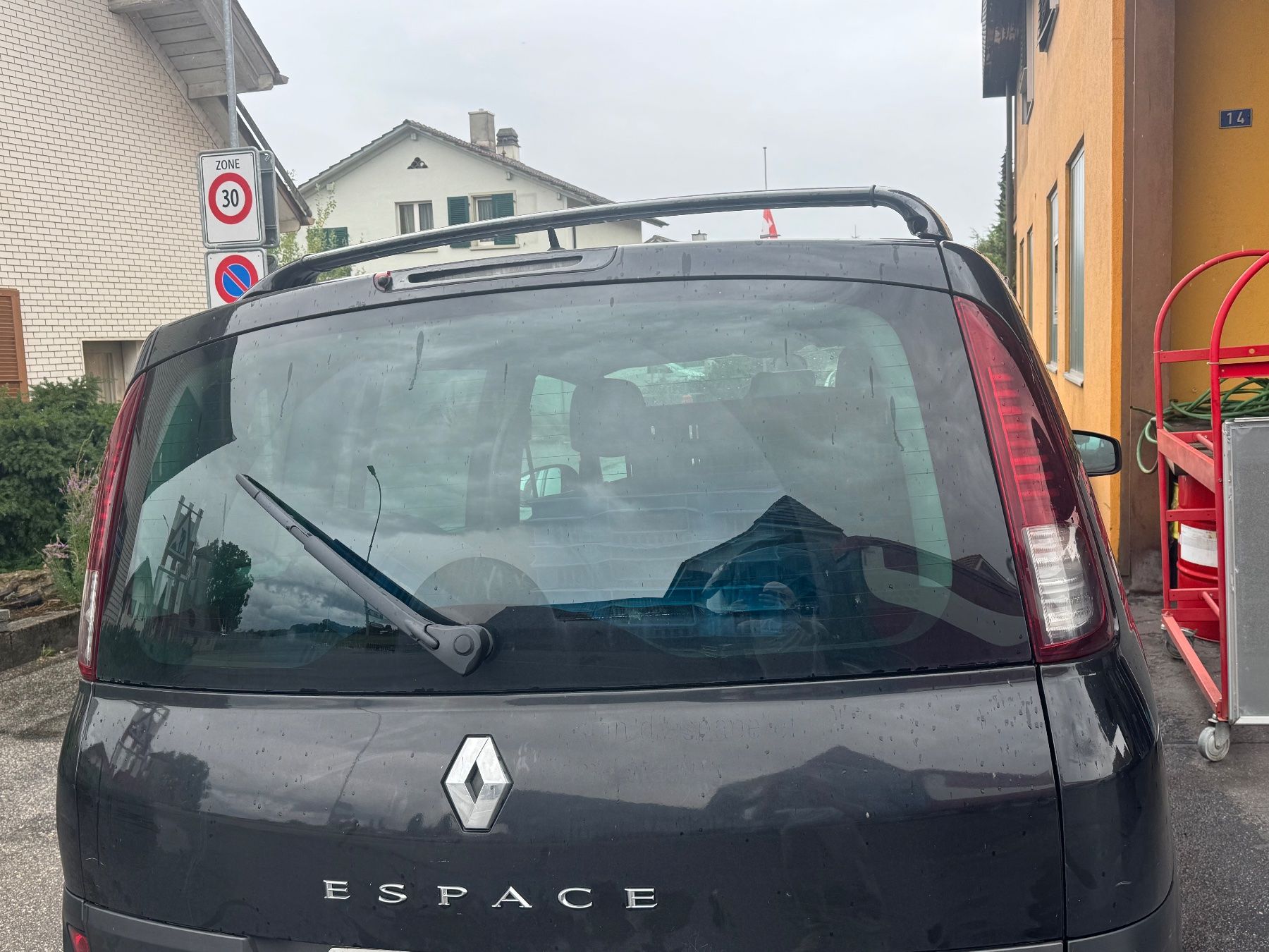 Renault Automobili: Renault Espace minivan black, used, good condition – Usato da Herzogenbuchsee venduto da snowhard 6