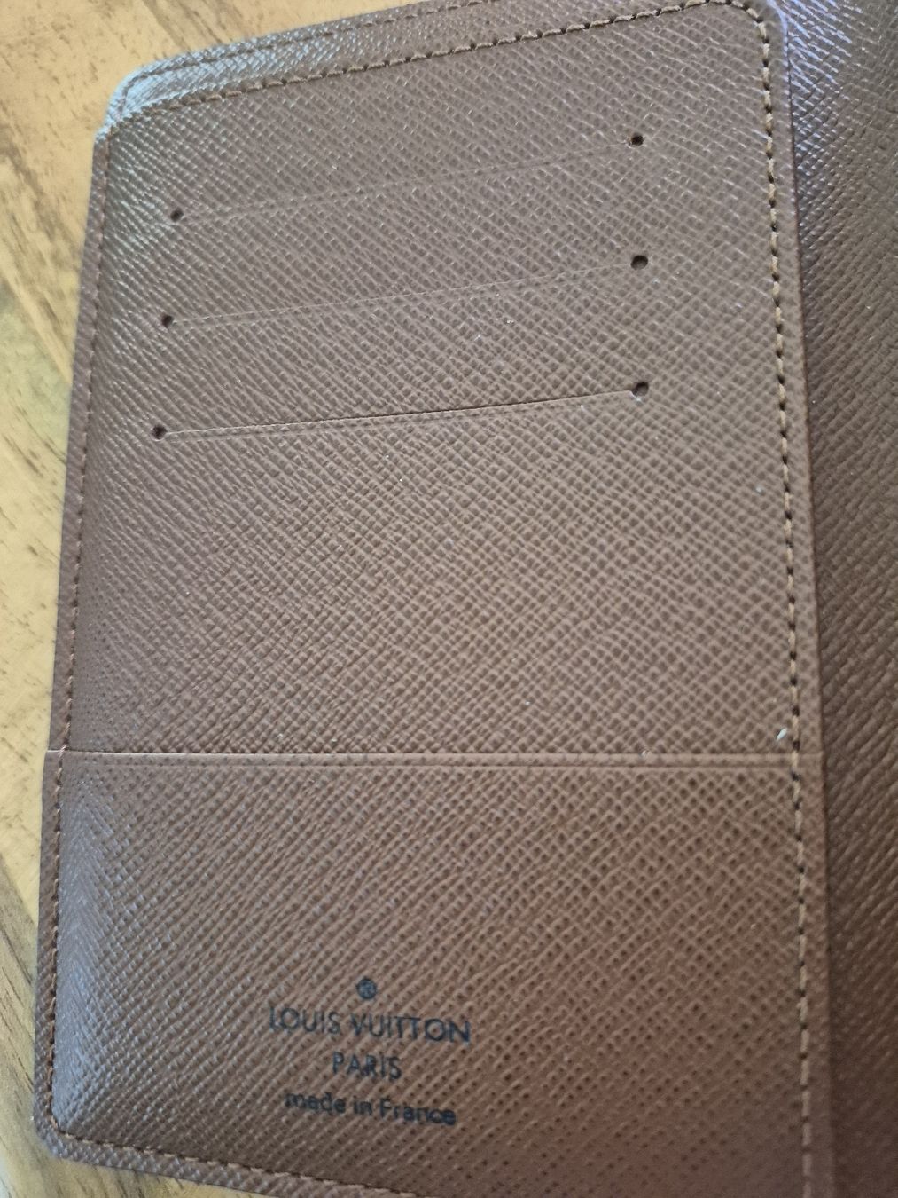 Louis Vuitton Altro in  Abbigliamento & Accessori: LV Reisepass-Etui – Nuovo (secondo la descrizione) da Niederlenz venduto da Ticinopalme 3