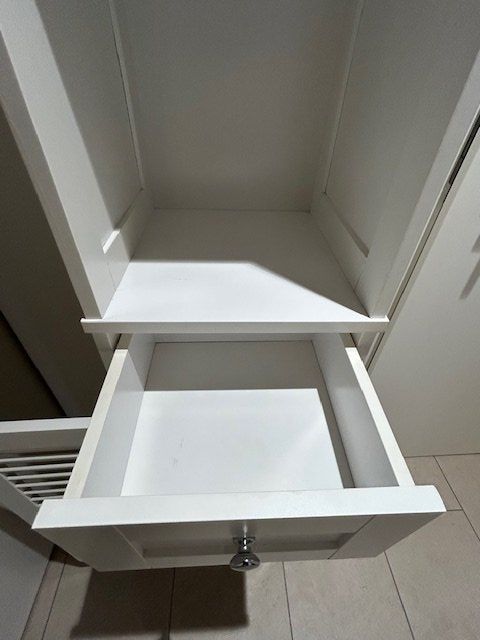 Armadi: Badezimmer-Hochschrank – Usato da Buch am Irchel venduto da 19HCD21 3