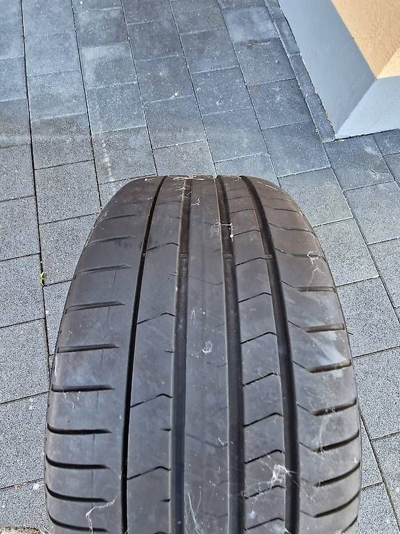 Sonstiges Schreiben & Zeichnen: Pneu Pirelli 255/35 R19 – Gebraucht aus St-Aubin FR von FK-1992 2