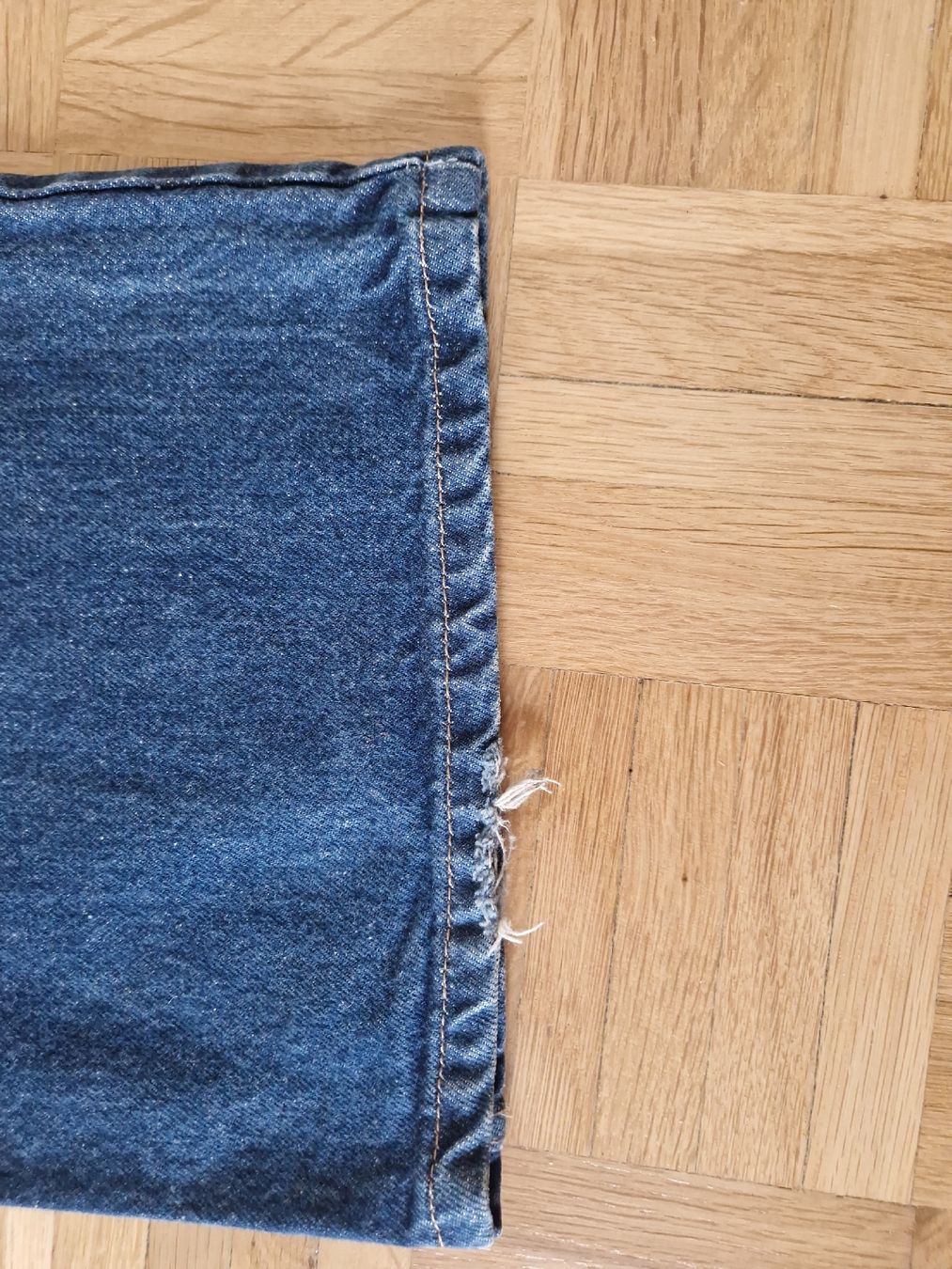 Bershka Jeans: Jeans von BERSHKA – Gebraucht aus Lausanne von kla_yh6t 5