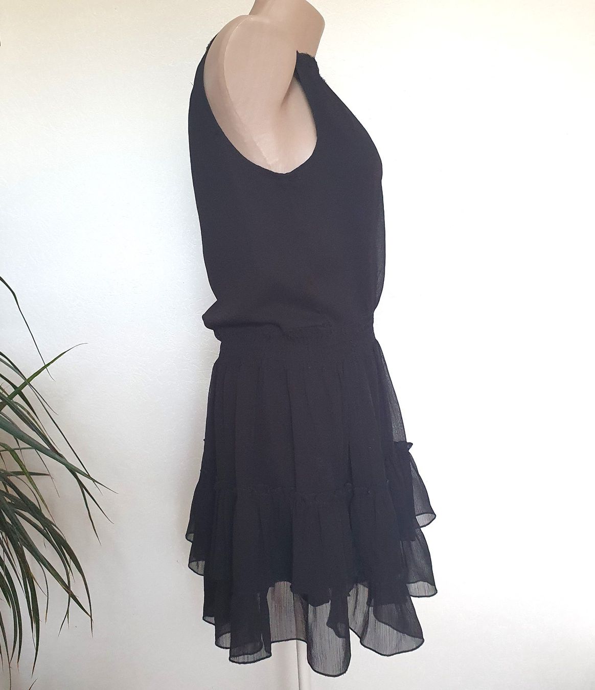 Zara Vestiti: Élégante Robe à volants noir -Taille M – Usato da boudry venduto da Let_20 3