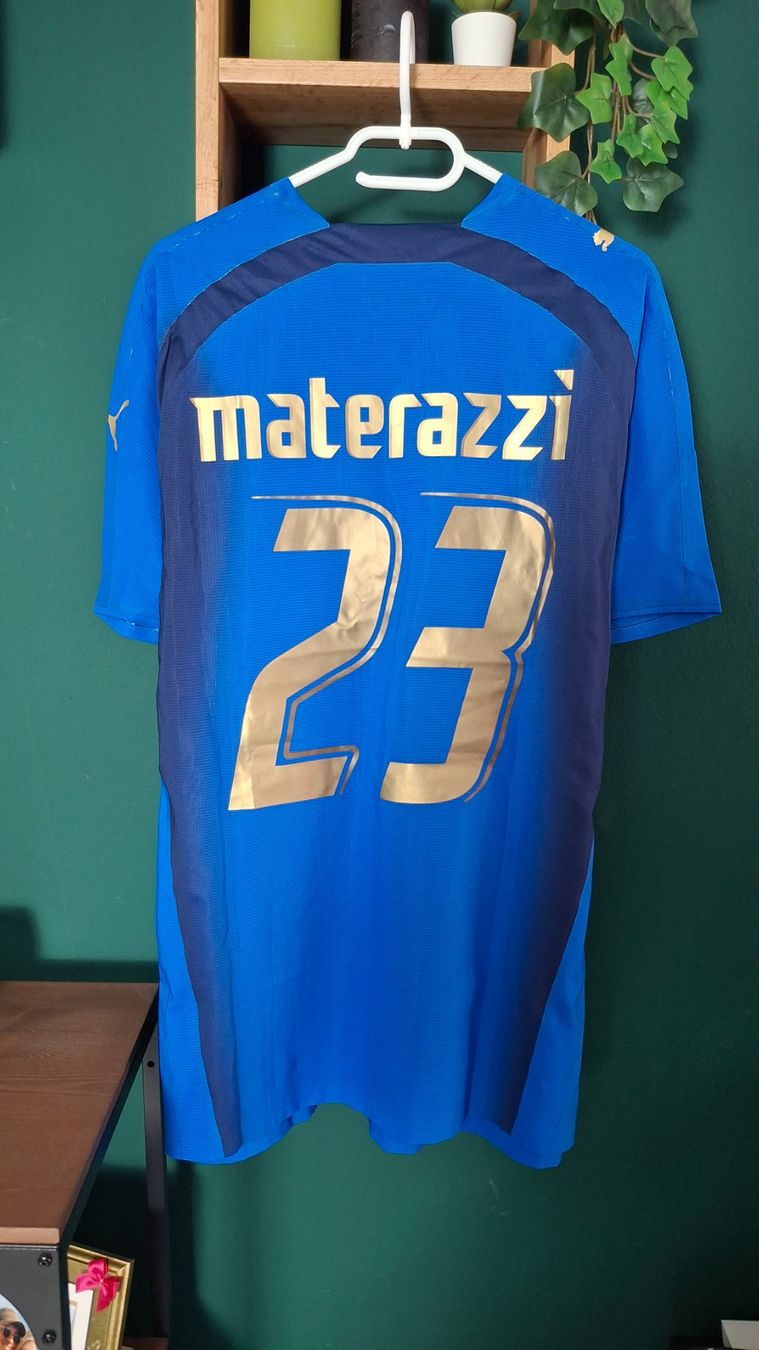 Puma Canottiere & Pantaloni: Italy 2006 player issue world cup 2006 puma – Nuovo (secondo la descrizione) da Yverdon-les-Bains venduto da flo_8fgr 1