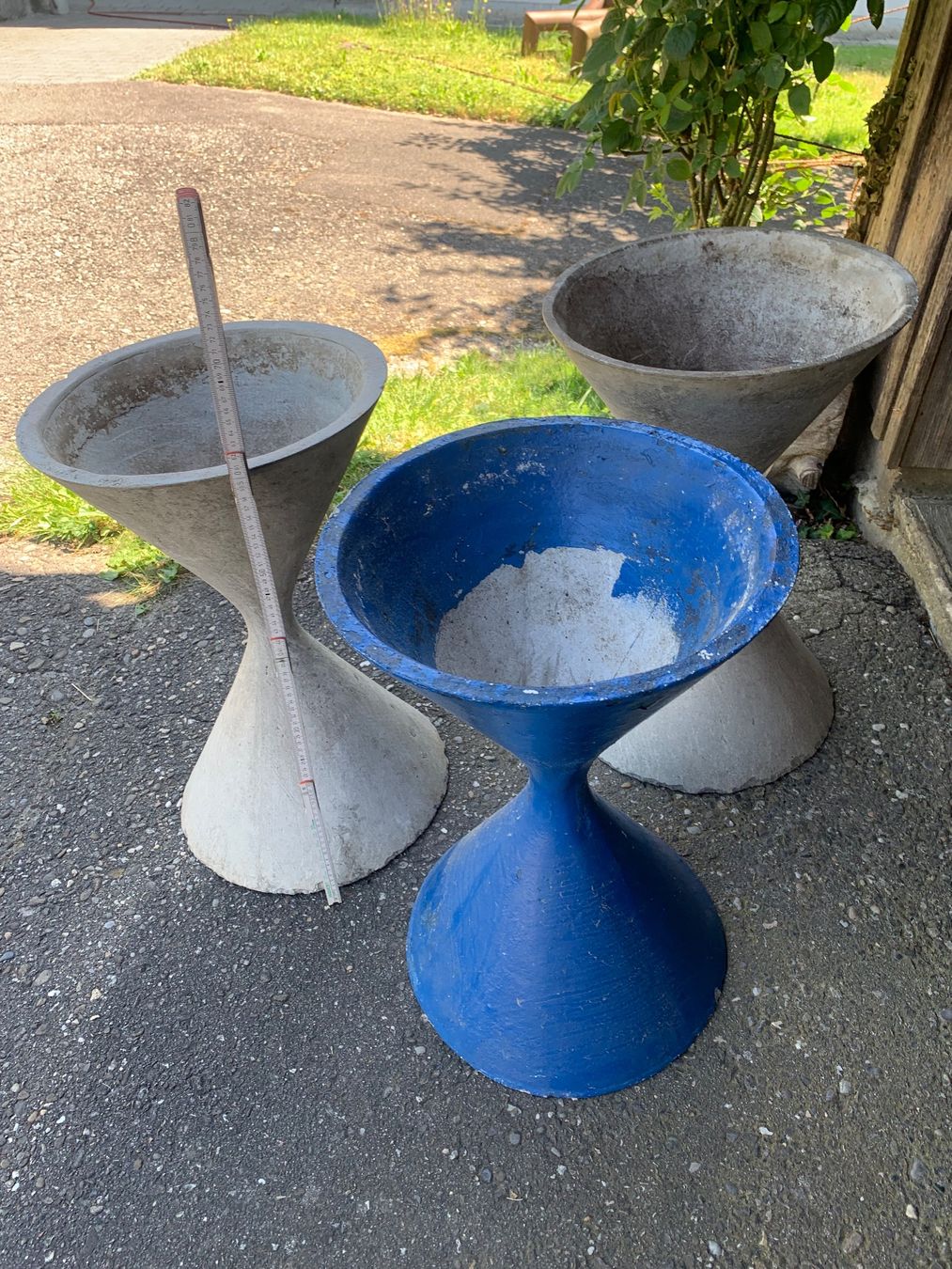 Eternit Vasi per fiori: 3 Willi Guhl Spindel – Usato da Bibern SO venduto da wecafra