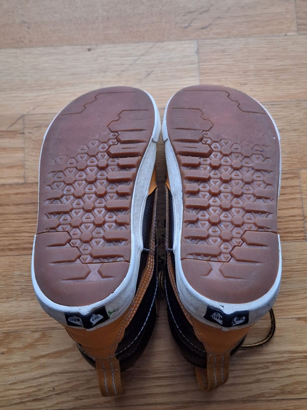 Vans Scarpe da uomo: VANS Sneaker high EU 36.5 – Usato da Burgdorf venduto da W31S 2
