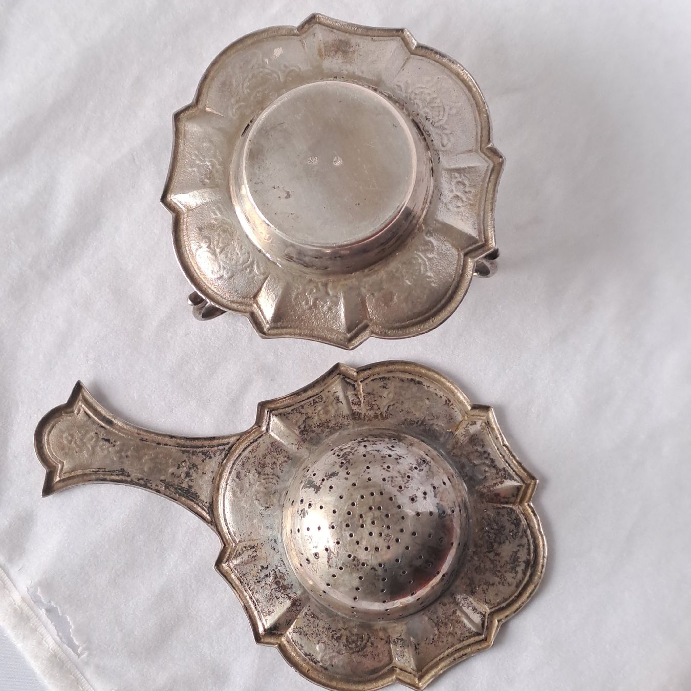 Teiere: Antik 800 Silber Teesieb mit Abtropfschale  – Usato da Adliswil venduto da globill 4