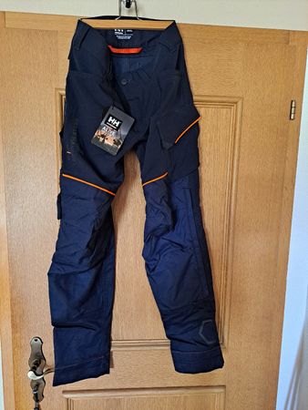 Neue  Helly Hansen Arbeitshose, Größe 44