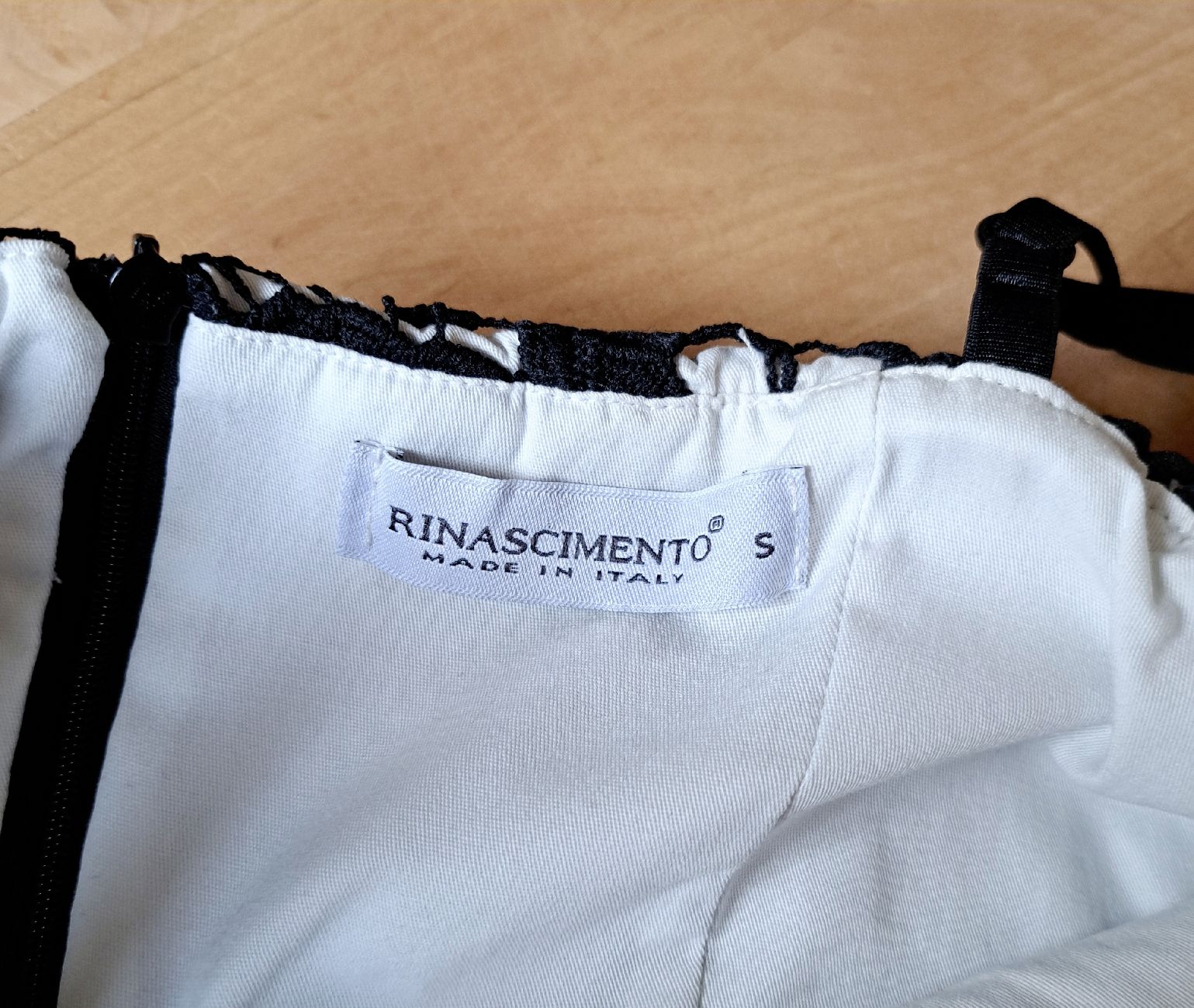 Vestiti: Abendkleid Rinascimento Gr S – Usato da Wangs venduto da Soda_95 3