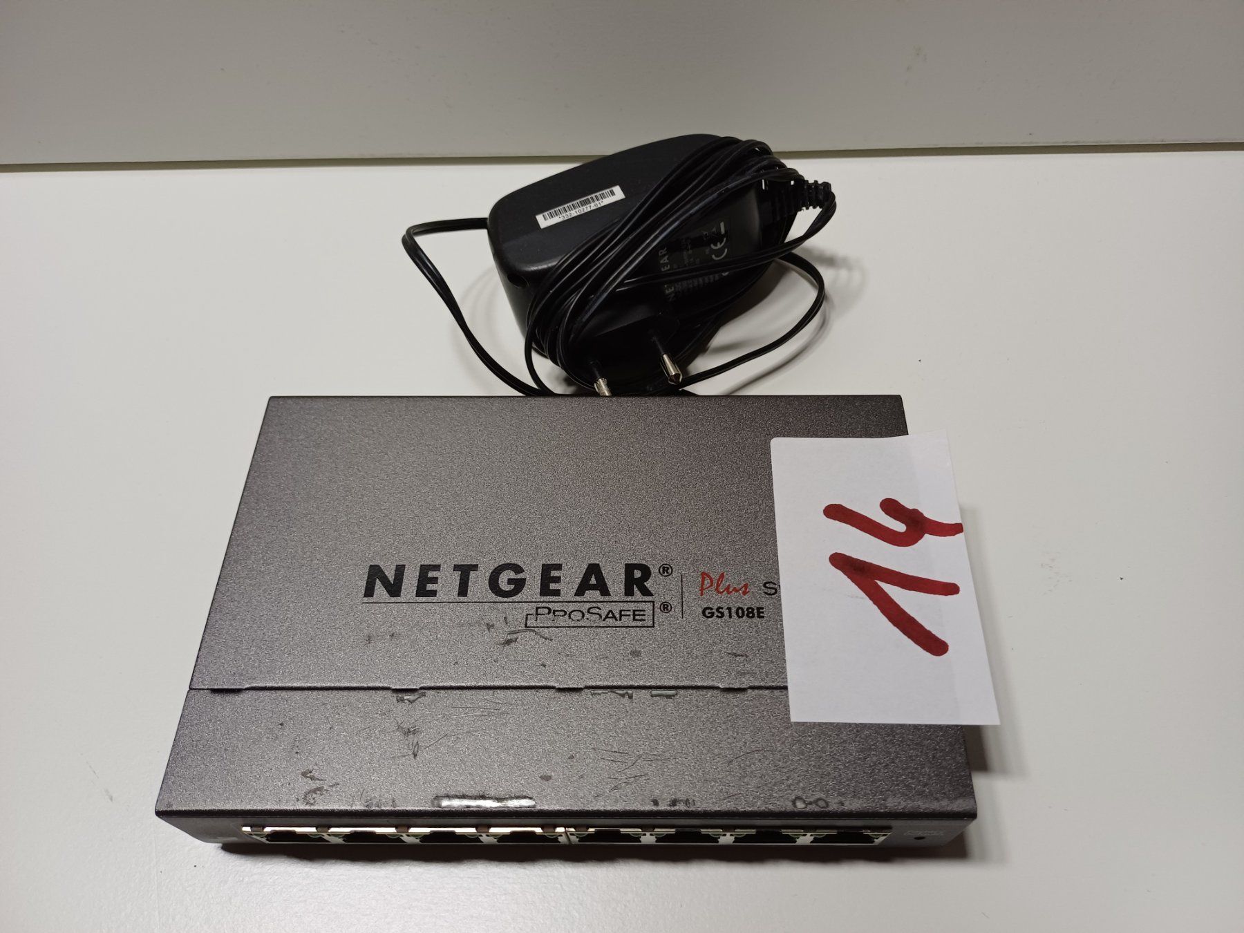 Hub & Switch: Netgear GS108E – Usato da Gümligen venduto da Pogu1