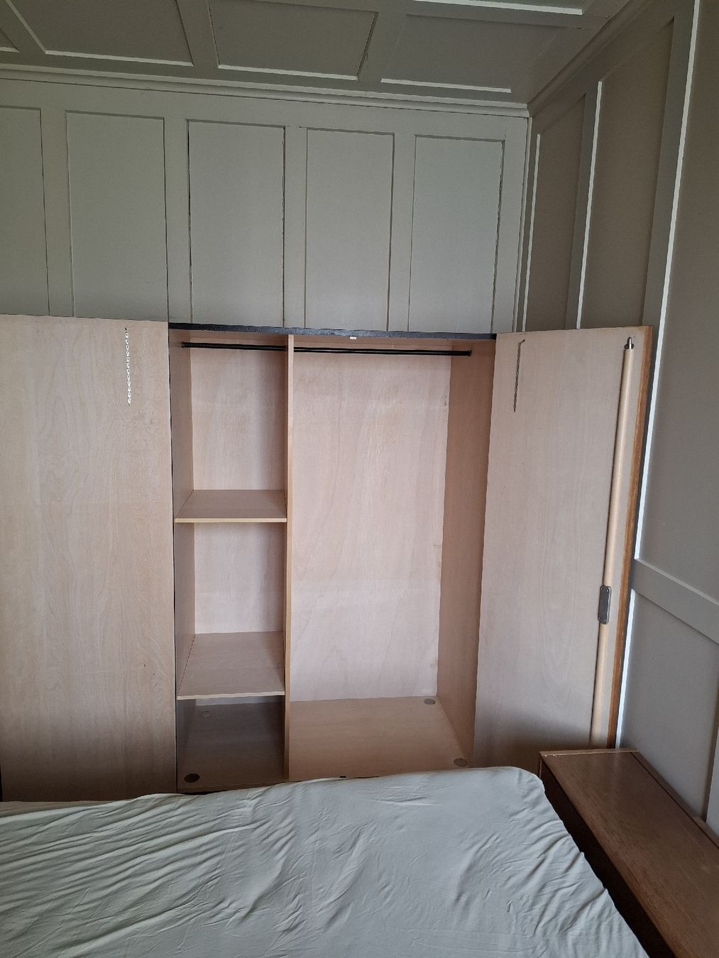 Armadi: Vintage Kleiderschrank – Usato da Wil SG venduto da die-wohnung 2
