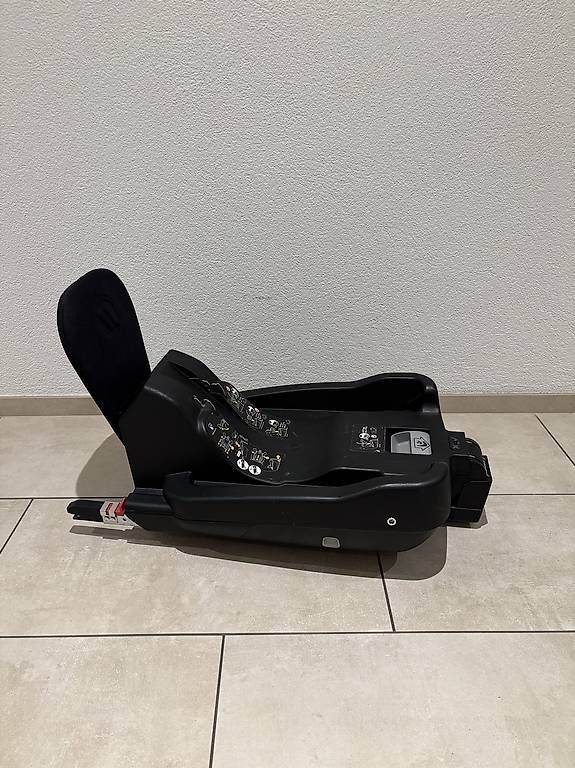 Seggiolini per auto: Avionaut Pixel Pro Babyschale / Autositz inkl. Isofixstation – Usato da Appenzell venduto da Giggs90 4