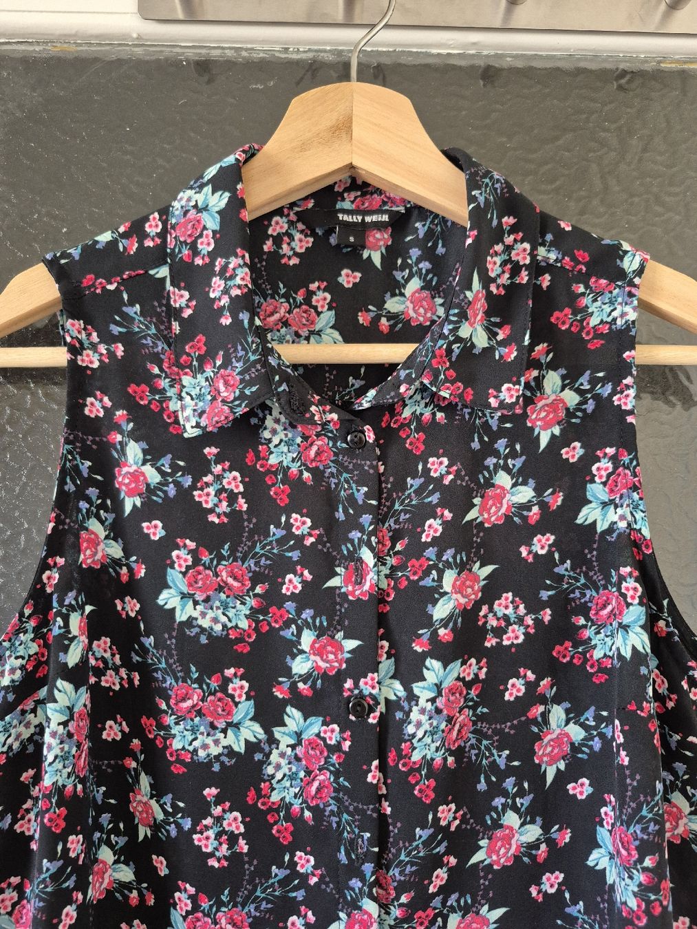 Tally Weijl Top: Blouse à fleurs Tally Weijl S – Usato da Lausanne venduto da claire1401 1