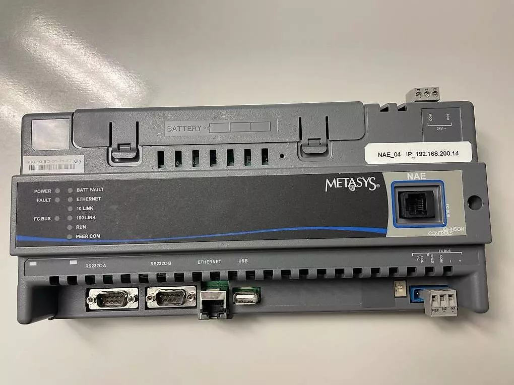 Modellini di ferrovie: Johnson Controls MS-NAE3510-2 – Usato da Schwanden-Brienz venduto da Belvedere_