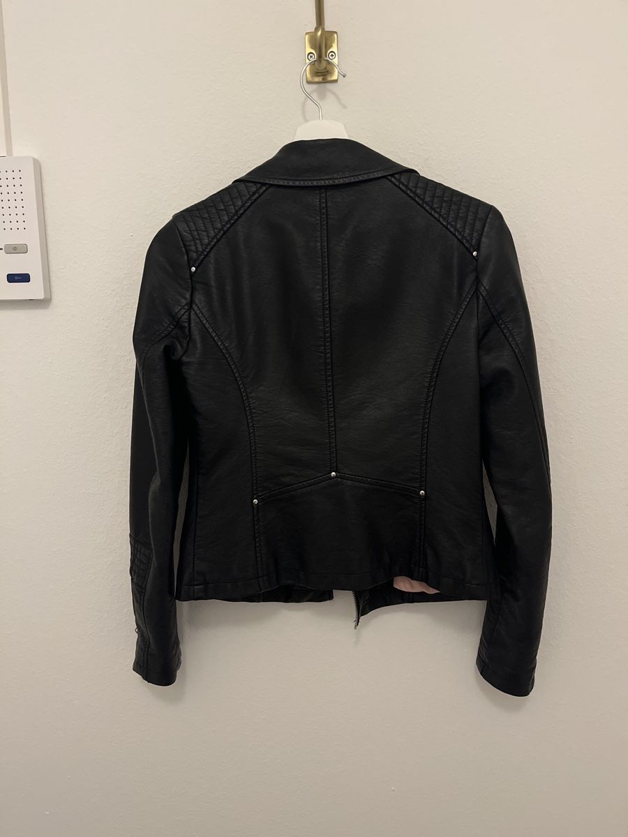 Only Giacche: Lederjacke – Difettoso da Luzern venduto da SonjaBucher 1