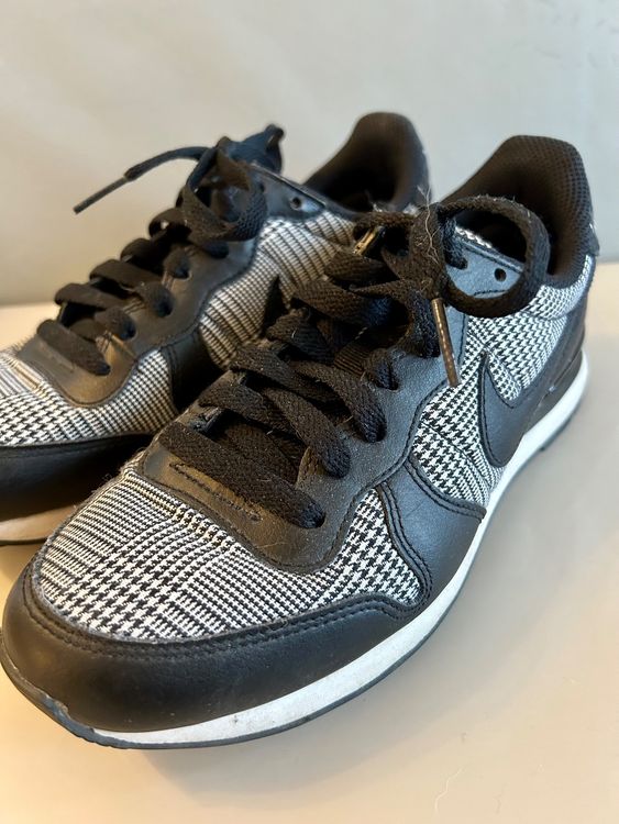 Nike internationalist shop special edition