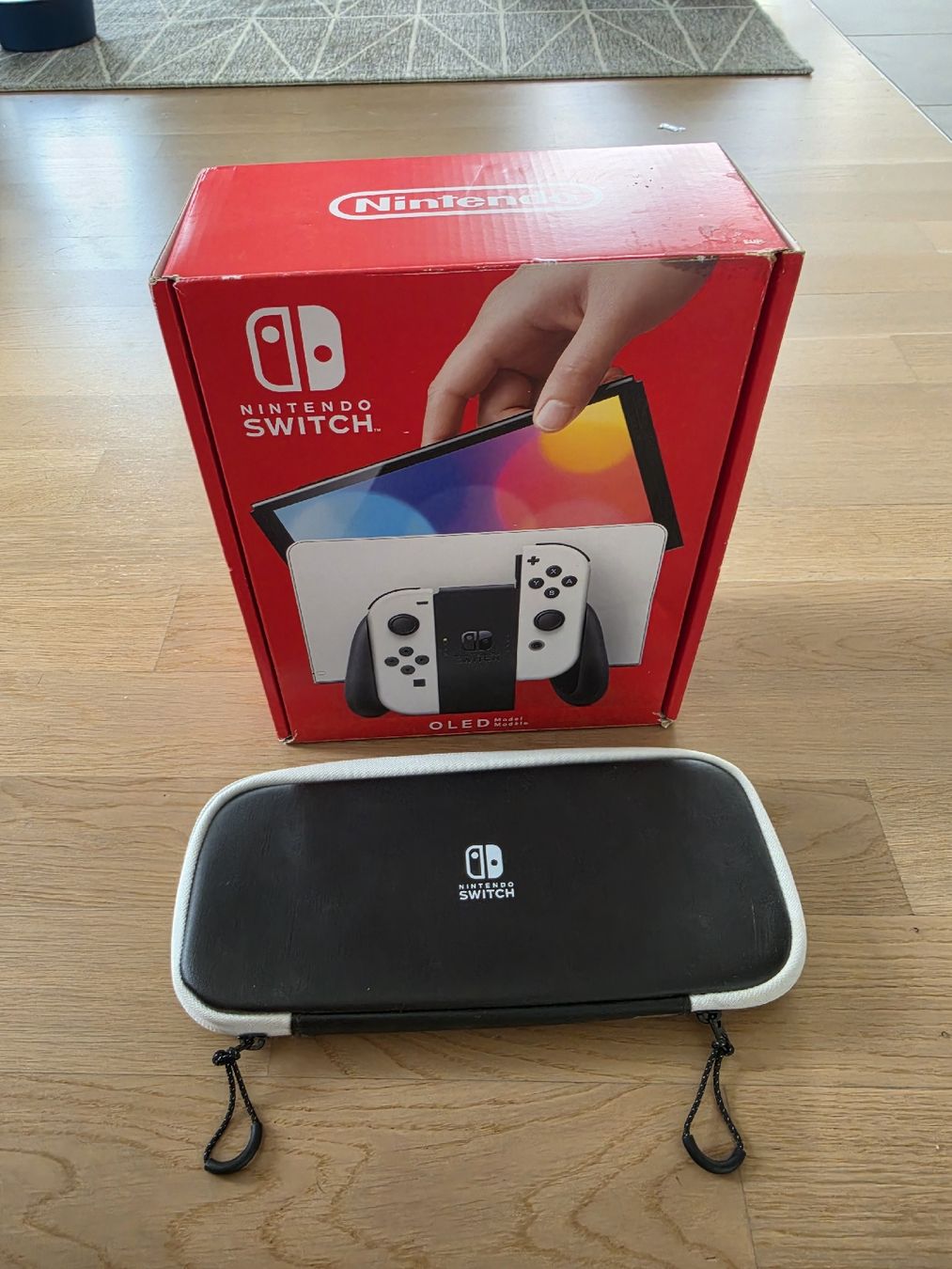 Nintendo Konsolen: Nintendo Switch OLED + 4 jeux + Poche Rangement – Neu (gemäss Beschreibung) aus sion von Romain_Rpk89 4