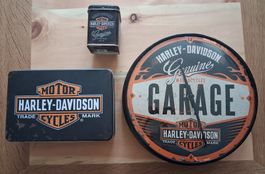 Harley Davidson Uhr und Blechdosen