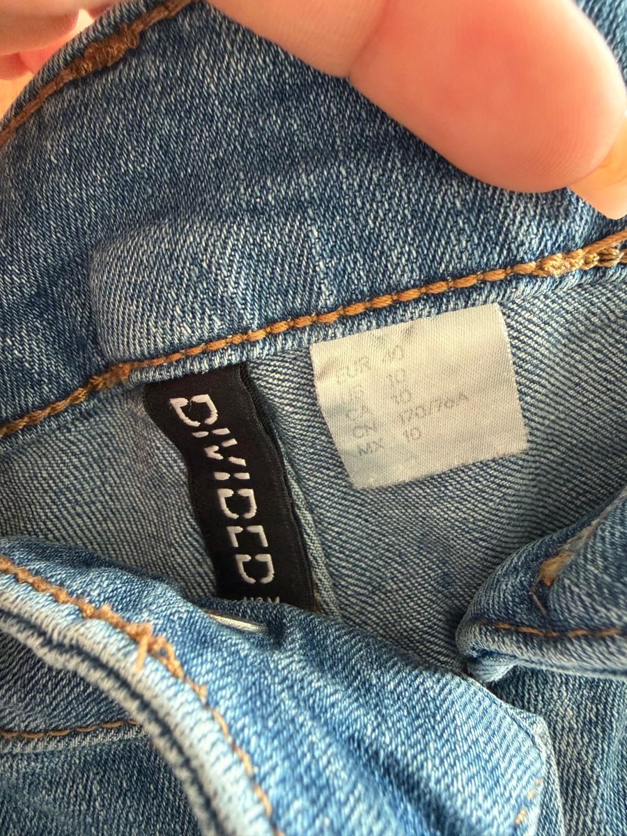 Jeans: Divided Jeans, hellblau, Grösse 40, Used Look – Usato da Pratteln venduto da sponiin 1