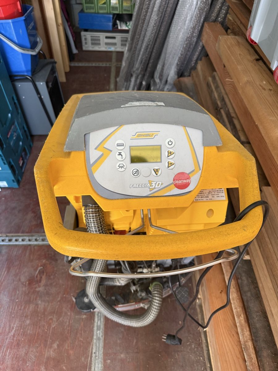 Tutte le macchine: Scheuerputzmaschine – Difettoso da St. Margrethen SG venduto da hun_7kc9 1