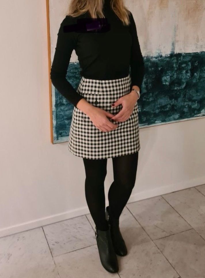 Claudie Pierlot Jupes: Rock Grösse 36 Karomuster Schwarz Weiss – D'occasion à Zürich par ann_26jc