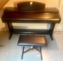 Piano électronique Yamaha Clavinova CLP 920 avec siège
