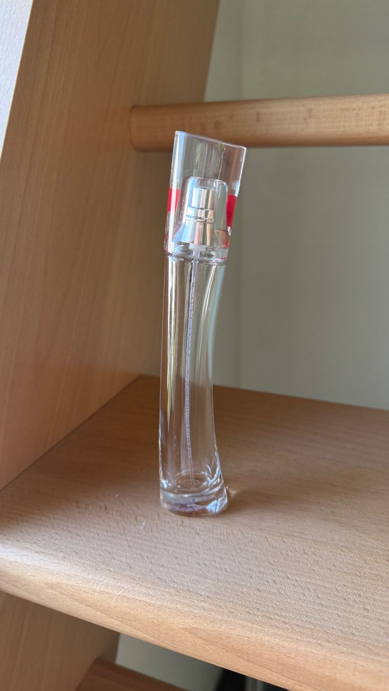 Kenzo Flaconi: Flower by Kenzo - Flacon vide 30 ml – Usato da Yverdon-les-Bains venduto da _sabrinah_ 1