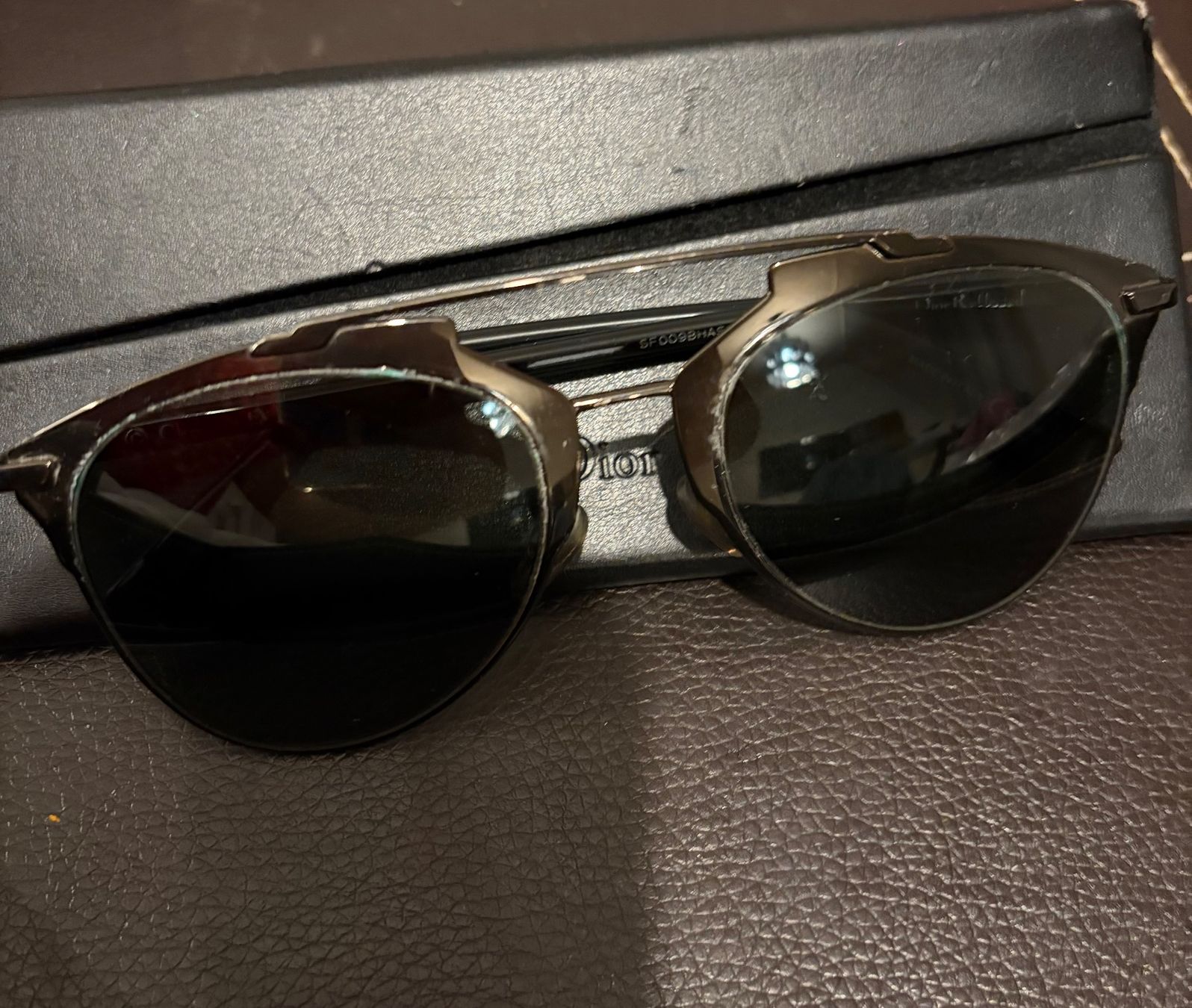 Dior Lunettes & Verres: Dior - Lunettes de soleil – D'occasion à Neuchâtel par yas_m55c