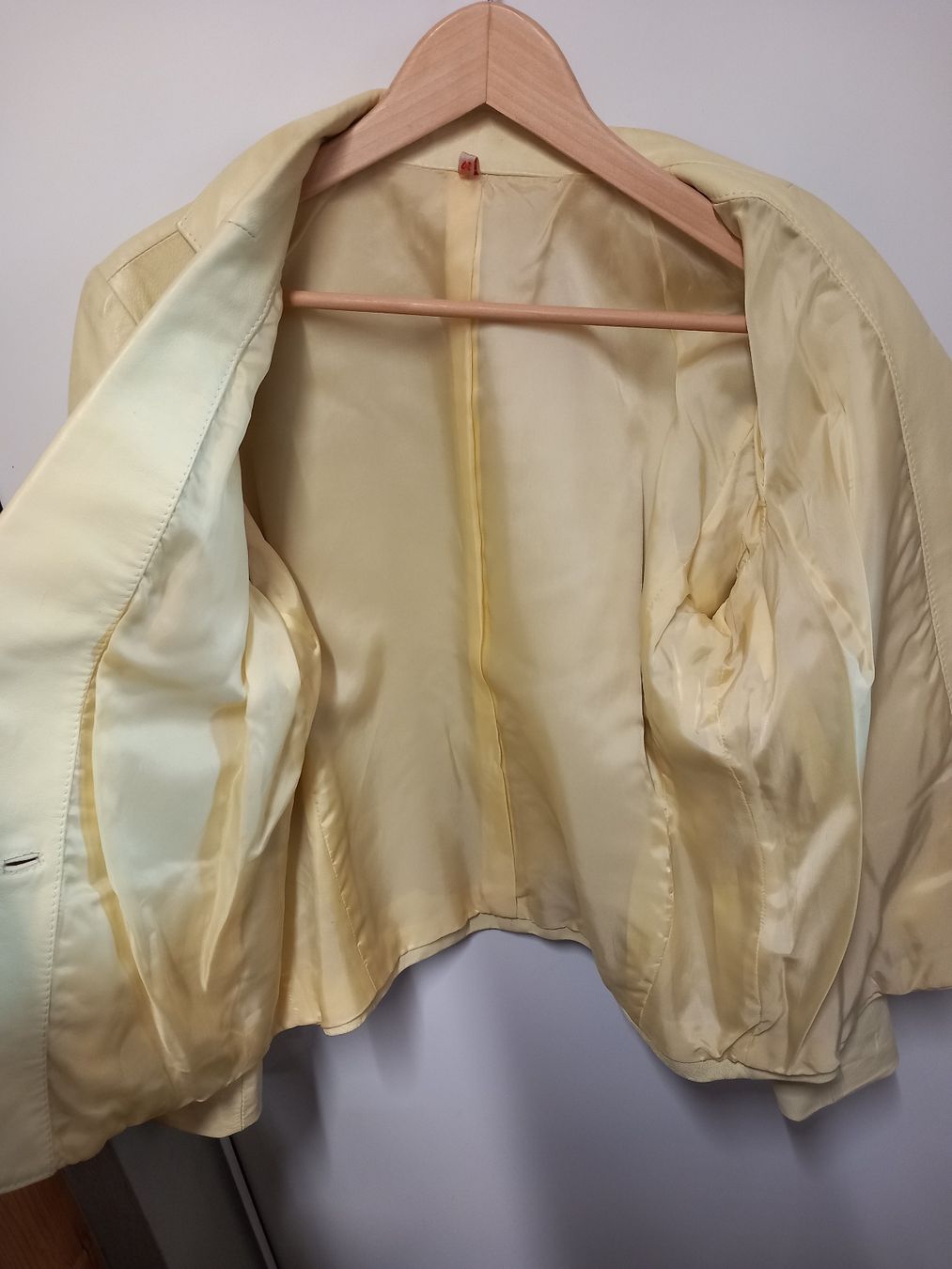 Jacken: Lederjacke Frühling Gr.40 hellgelb – Gebraucht aus Gwatt (Thun) von umwelt-brocki 4