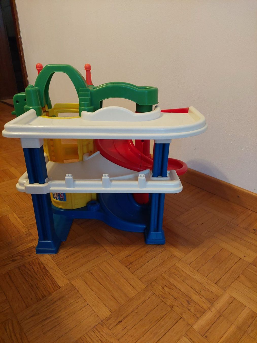 Fisher-Price Giocattoli: Fisher Price Garage – Usato da Riva San Vitale venduto da Aiur