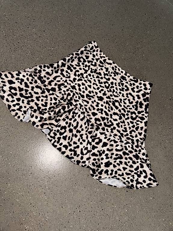 Gonne: Rock leoprint satin optik gr. 38 – Usato da Dierikon venduto da san_9tc9 1