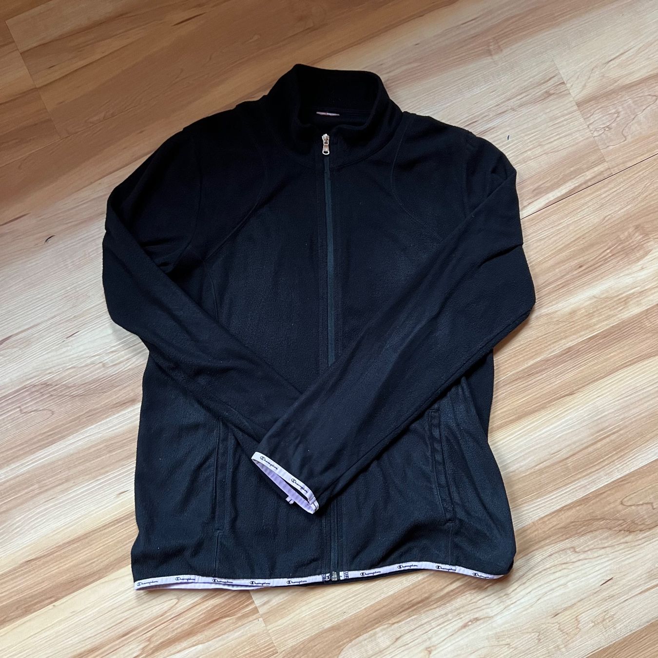 Champion Giacche: Vintage Champion Fleece Jacke – Usato da Herisau venduto da 1asupply