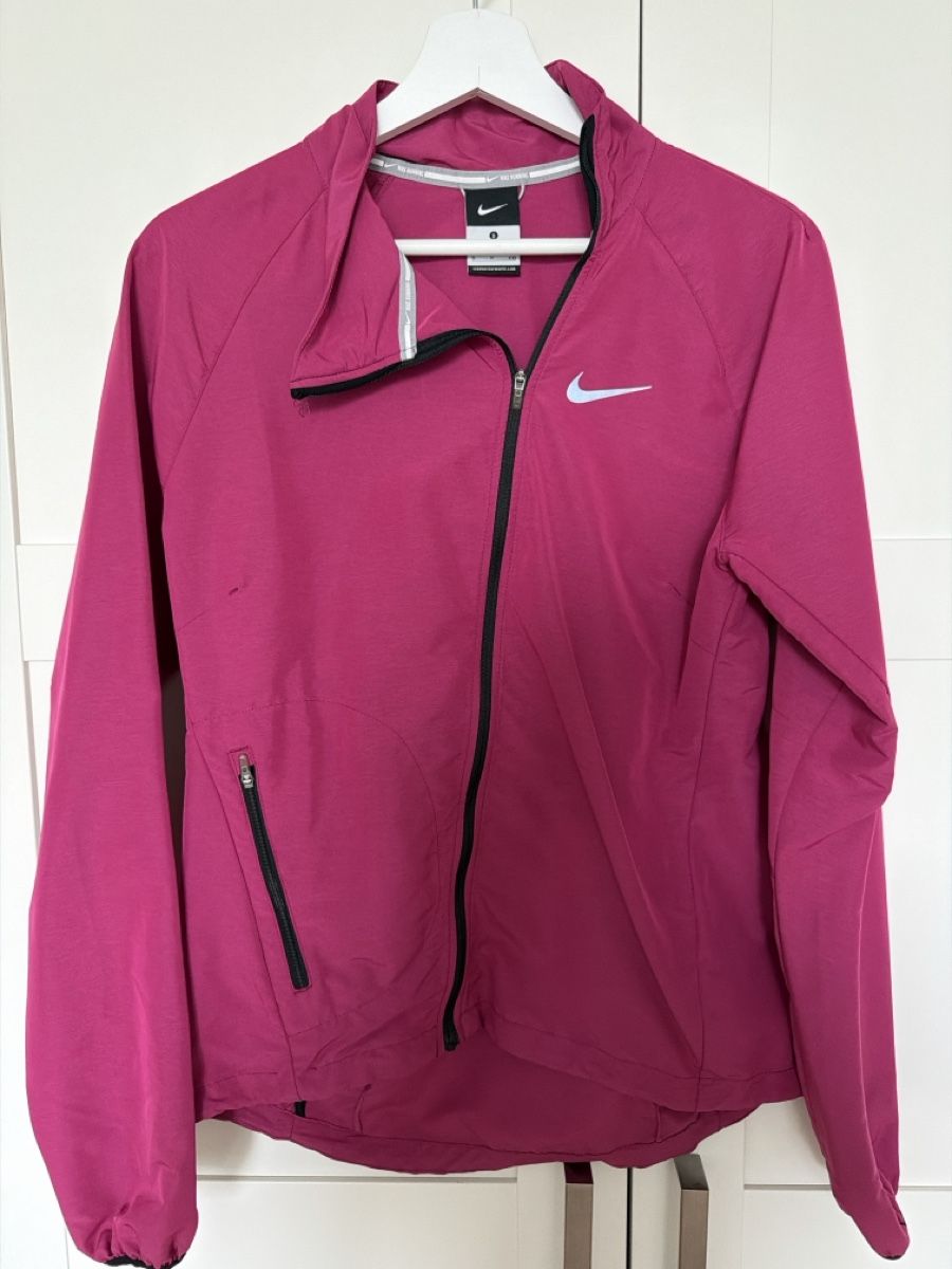 Nike Giacche: Dünne Laufjacke, Nike, Gr. S – Usato da Bottighofen venduto da Lexli2