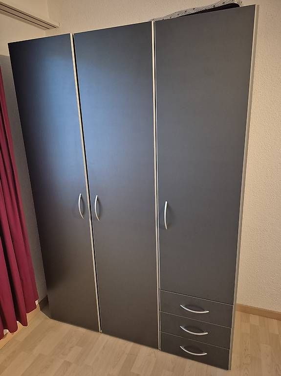 Armadi: Kleiderkasten – Usato da Zizers venduto da AstraT 2