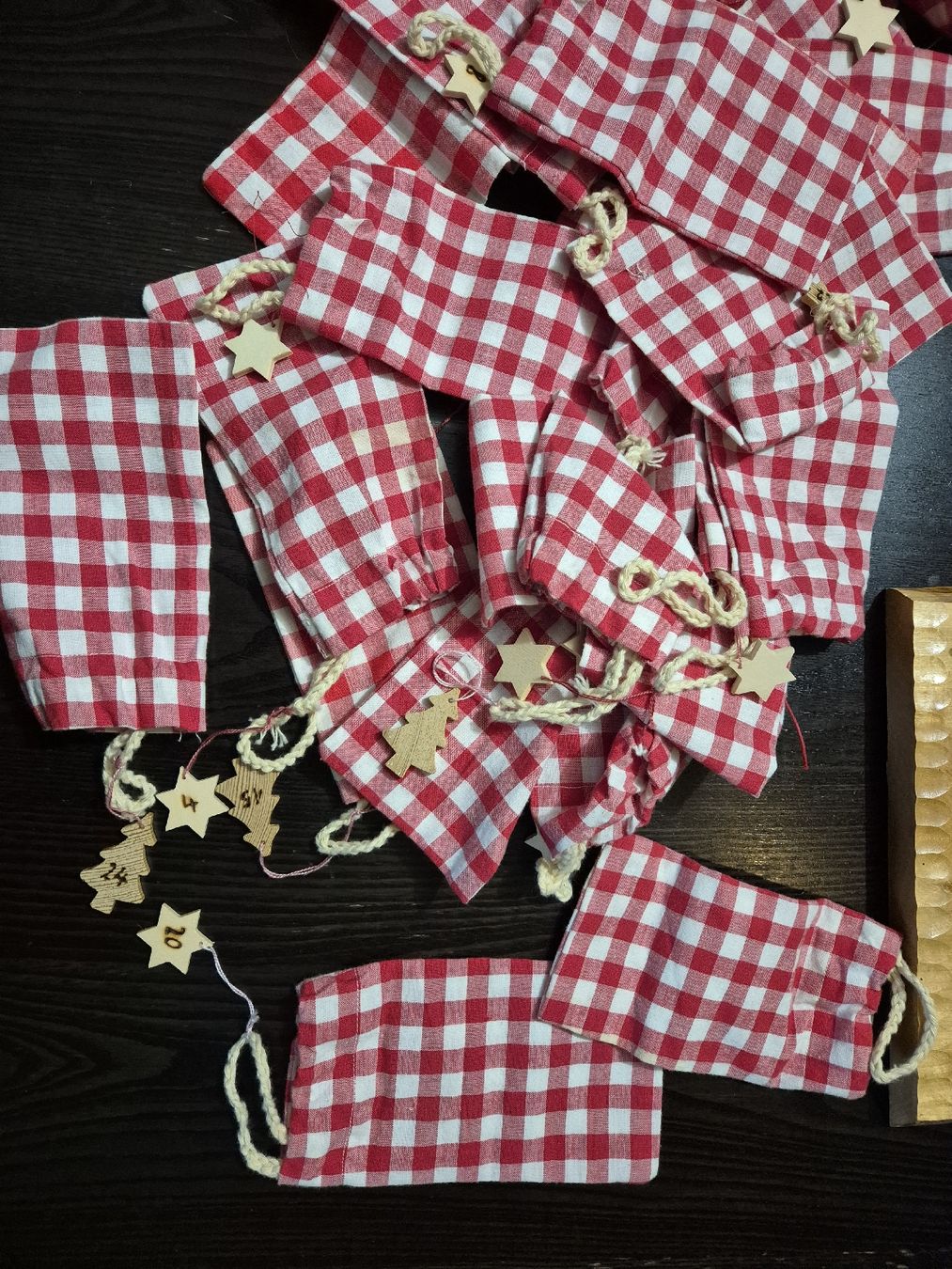 Calendari: Adventskalender, selbst gemacht – Usato da Samedan venduto da cavilam 1