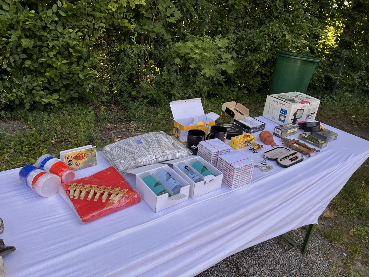 Tutte le decorazioni: Verschiedene Flohmarktartikel (5) – Usato da Glattfelden venduto da maa_qcj8
