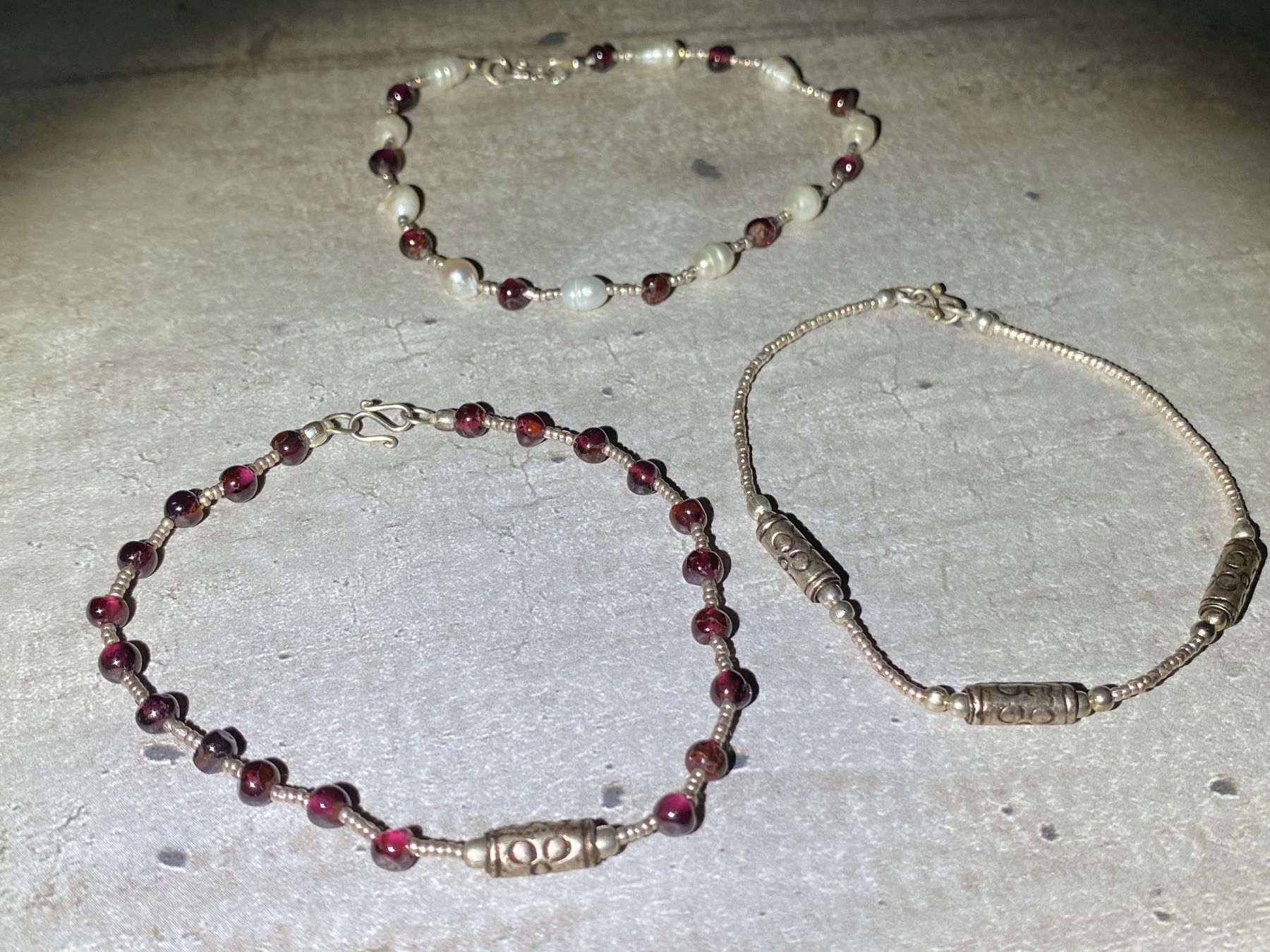Bracciali & Braccialetti: feine Silber Armbänder SET mit Granat und Süsswasserperlen – Nuovo e nell'imballaggio originale da Laax venduto da kri_95f5 1