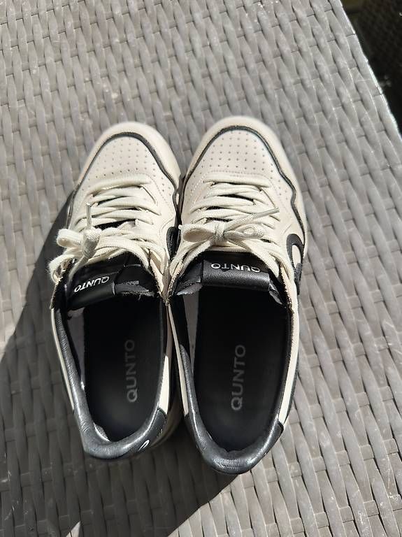 Scarpe da donna: Qunto Sneakers Gr 40 – Usato da Zürich venduto da Babanos7 2