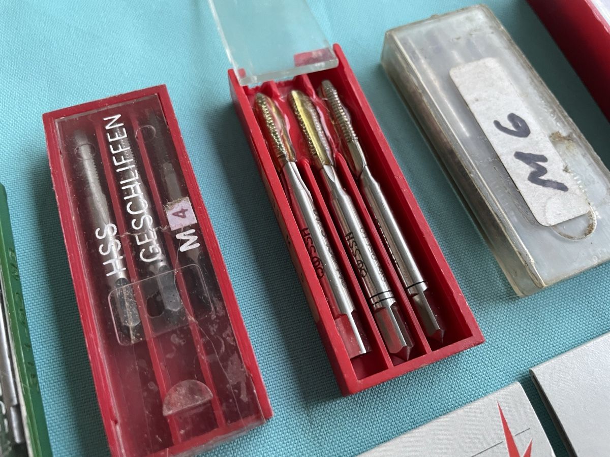 Tous les outils: Gewindebohrer Set – Neuf (Voir description) à naters par commencal89 3