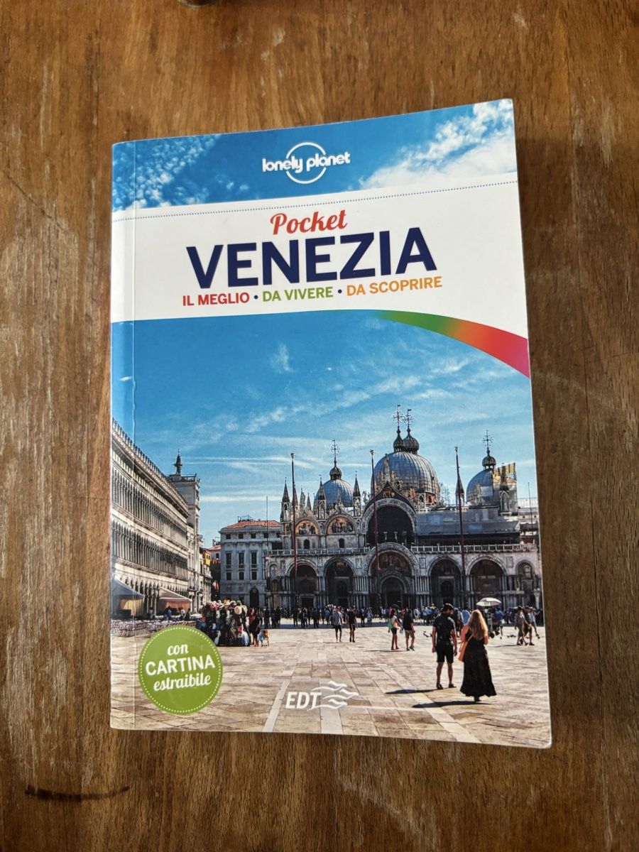 Libri: Libro Venezia – Nuovo (secondo la descrizione) da Schwyz venduto da Francesca54