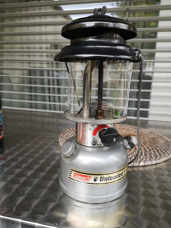 Lampe Lanterne Coleman Dual Fuel 285A : Lumière Forte Pour Camping, Argentée, Métal Et Verre