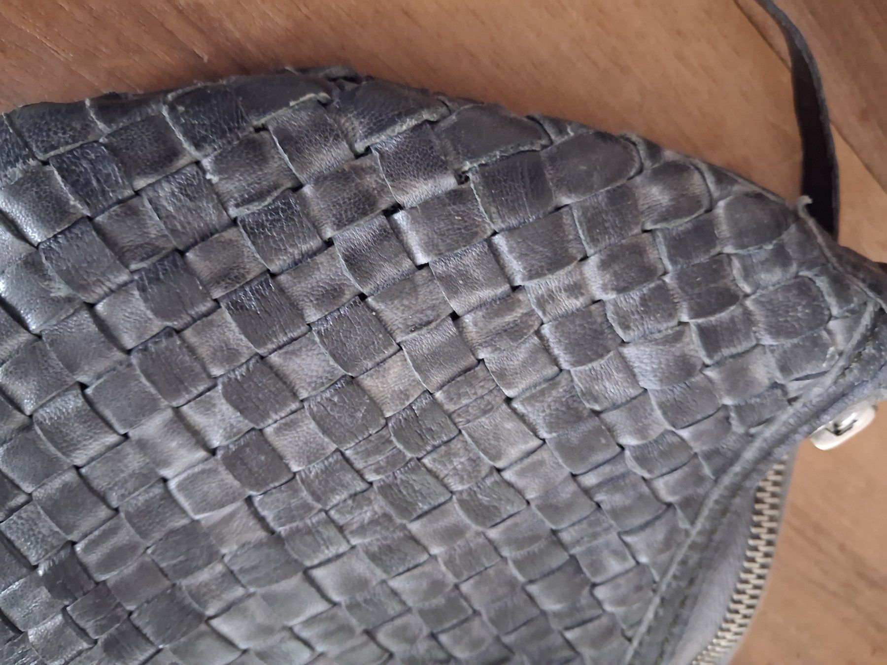 Taschen für Damen: Vive la difference Leder Tasche – Gebraucht aus Wetzikon ZH von med_2y76 3