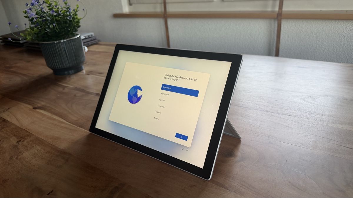 Microsoft Notebook: Microsoft Surface Pro 7 (128 GB) – Usato da Rehetobel venduto da ZM81 3