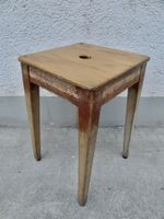 Grosi's altes Taburettli Hocker Schemel
