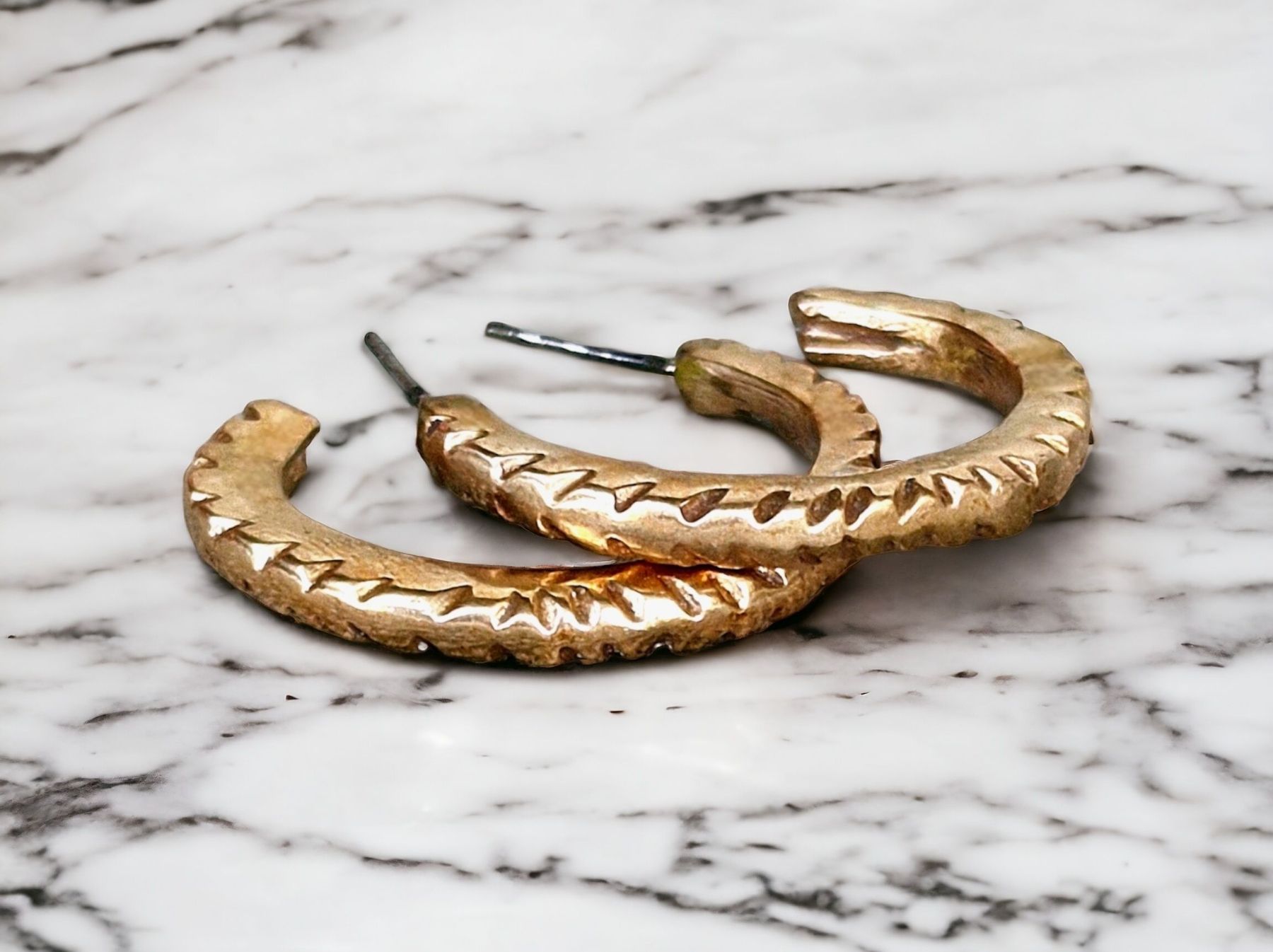 Orecchini pendenti & Orecchini a lobo: Creolen-Stecker Bronze, Stecker Medizinalstahl – Nuovo e nell'imballaggio originale da Aarau venduto da Schmuckhoehle_MD 3