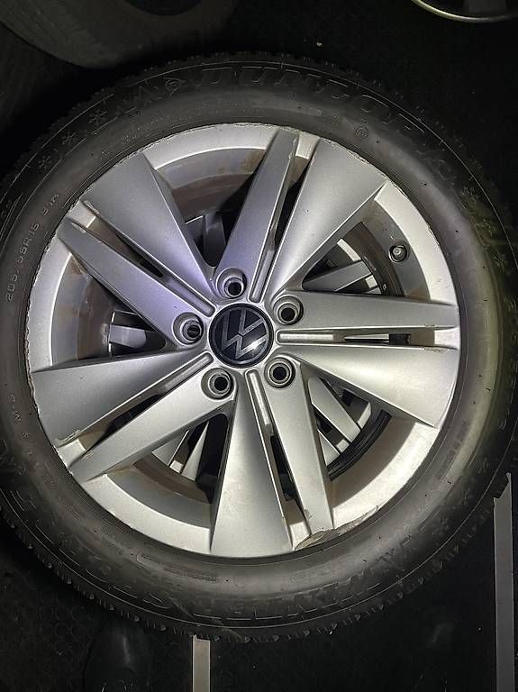 Pneumatici & Ruote complete: VW Golf 8 Original Winterkompletträder – Usato da Volketswil venduto da DZMO 1