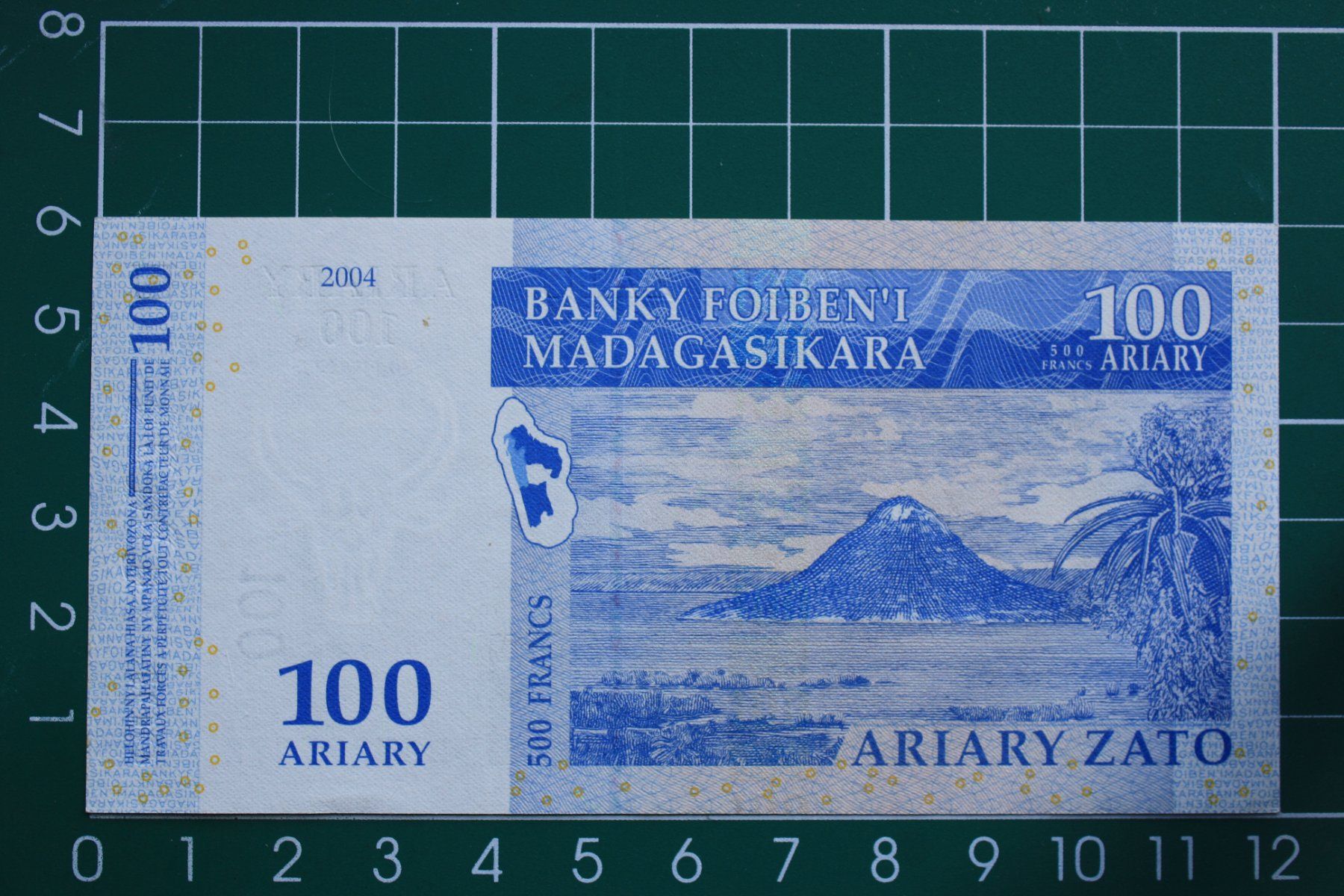 Banconote: banknote madagaskar 100 ariary 2004 – Nuovo (secondo la descrizione) da Laupen BE venduto da Gufi57