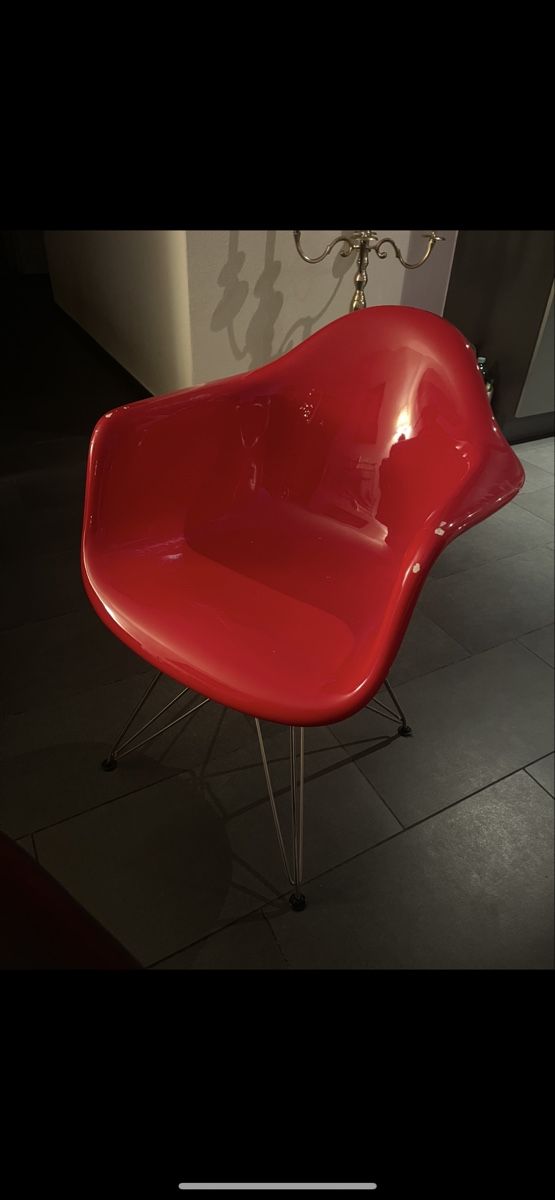 Vitra Sedie: Rote Vitra Stühle – Usato da Horgen venduto da nin_b8nb